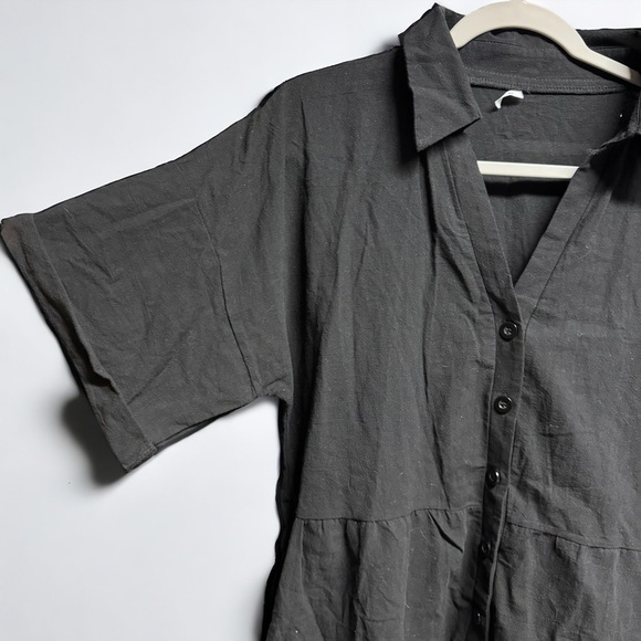 Chic & Breezy: Summer’s Must-Have Button Down Romper - Women Size Lg & Med! - Picture 4 of 14